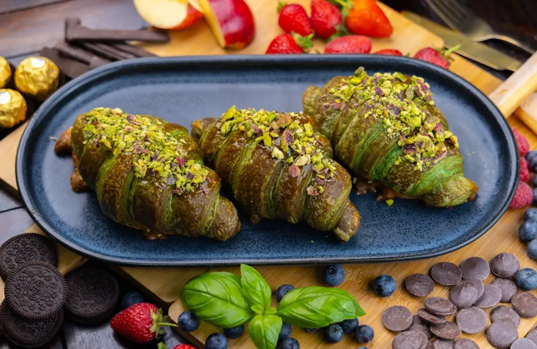 Pistachio Croissant